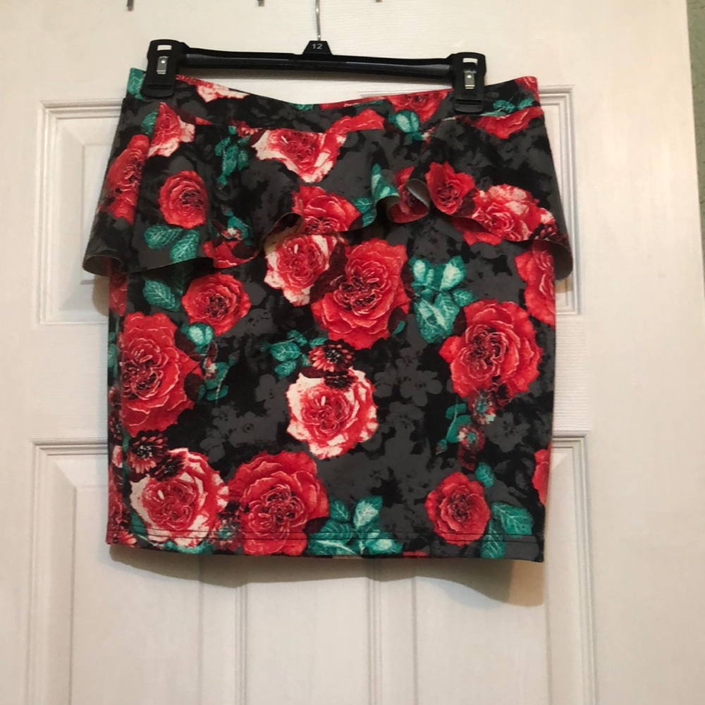 Candies Floral Fitted Skirt